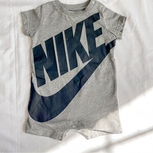 Nike Grey Logo Print Short Sleeve Romper Size 3 Months